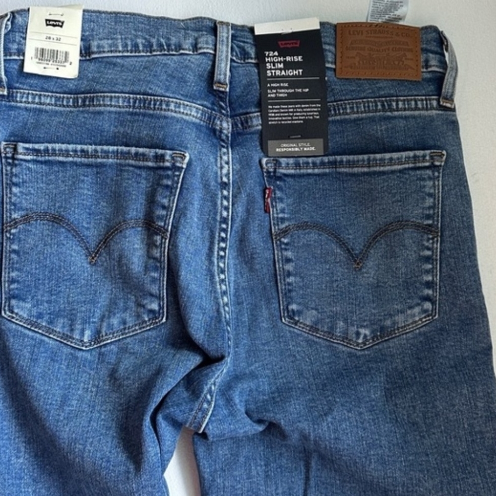 Levi's 724 28x32 High Rise Straight Jeans NWT - Picture 6 of 7